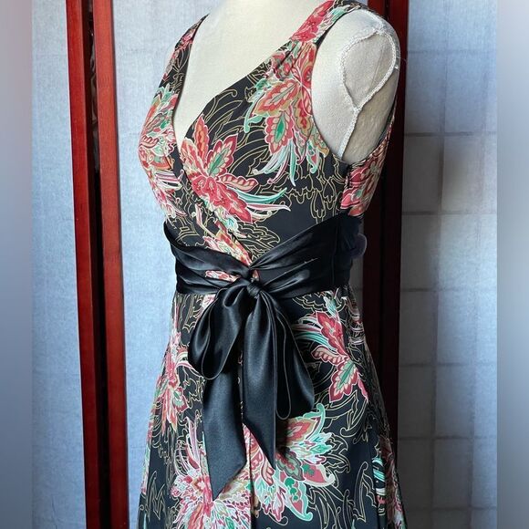 Evan Picone Black Chiffon Dress w/ Floral Designs & Satin Sash (Size: 10P) - Picture 12 of 14
